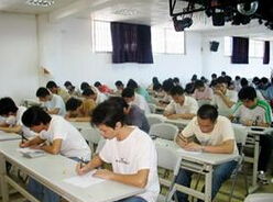 把握就业脉搏 佳木斯市欣兴教育就业指导中心讲座详解未来就业之道